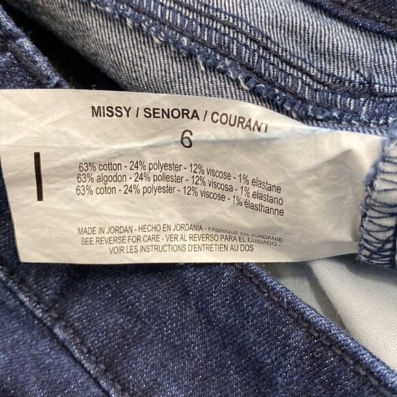 Gloria Vanderbilt Ankle Blue Jeans(Size 6) - Picture 8 of 8